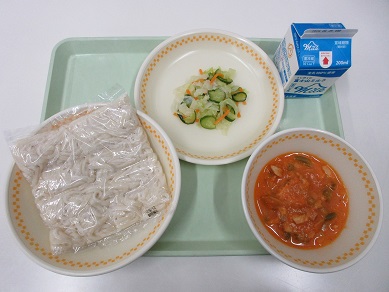 ・牛乳　・ソフト麺　・つけナポリタン　・野菜のドレッシングサラダ