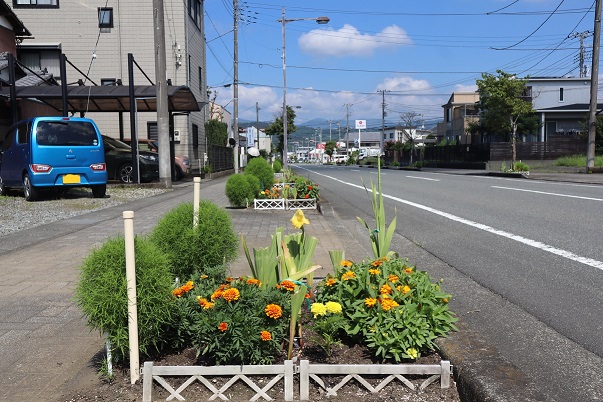 3優秀賞 二の宮区花の会