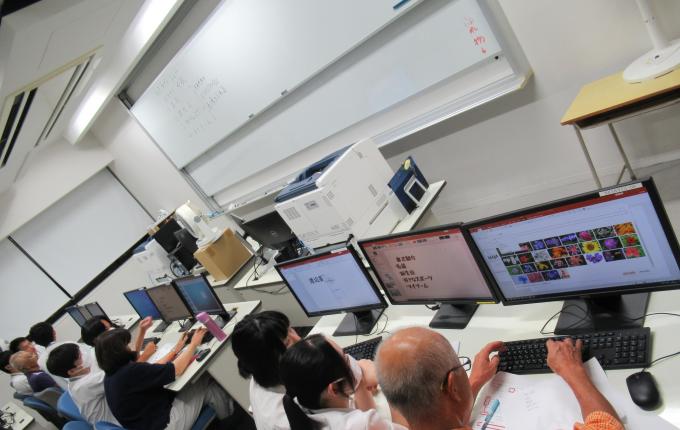 パソコン教室画像