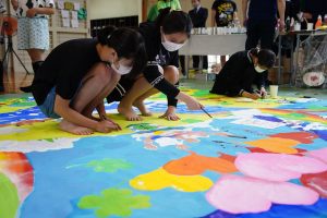 富士根南小学校の制作風景